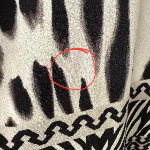 Easywear By Chico's Women's Leopard Print Long Sleeve Top Size 1. - Picture 11 of 16